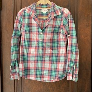 Plaid Vineyard Vines pop-over flannel